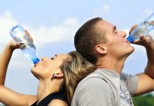 আপনিও কি এই ভাবে জল খান? সর্বনাশ, হতে পারে মারাত্মক বিপদ!